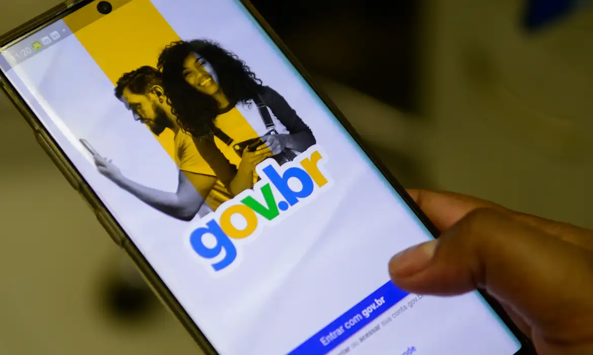 Isenção do IR: Governo dispara alertas pelo WhatsApp e Gov.br para quem ganha até R$ 5 mil