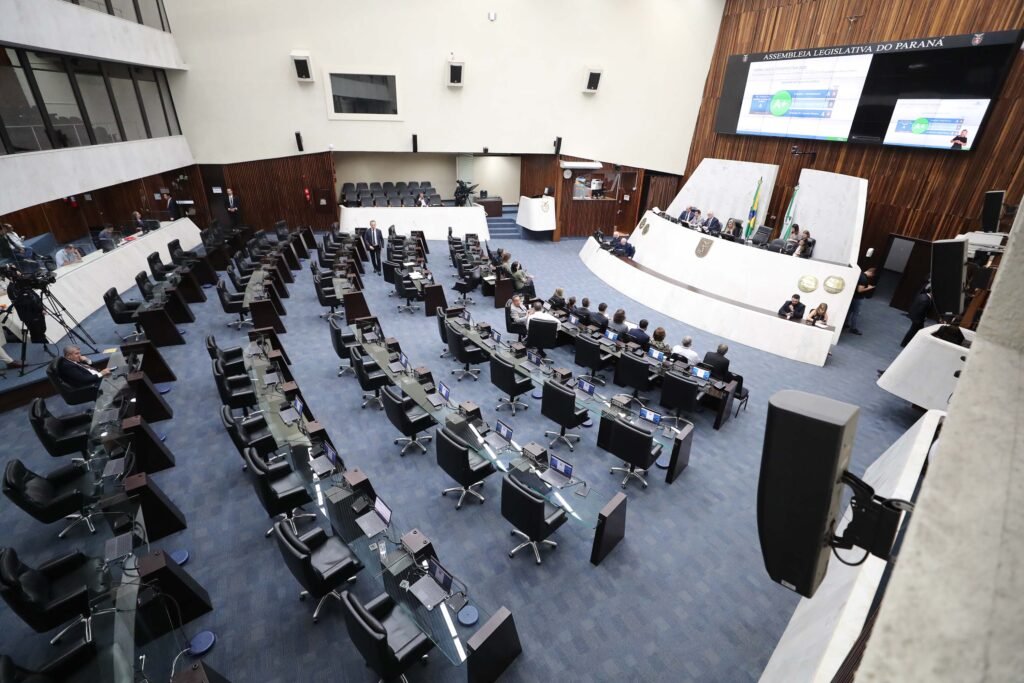 Balanço na Alep: Fazenda explica como o Paraná conseguiu aplicar 93% do 6º maior orçamento do país