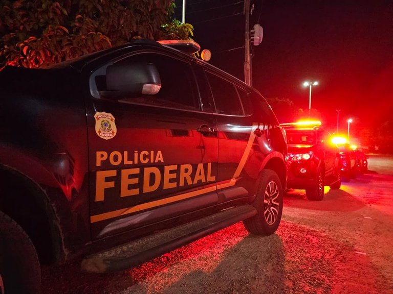 Operações da Polícia Federal apreendem mais de 2,5 toneladas de maconha no Paraná