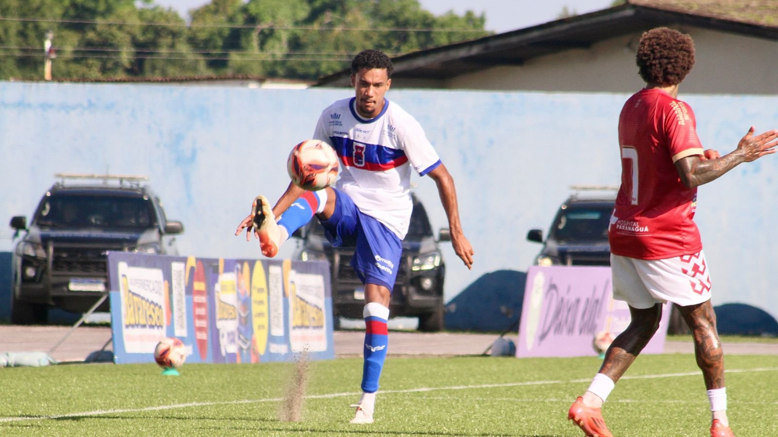 Futebol paranaense além da elite: Paraná Clube e Gurias do Coxa lideram suas competições