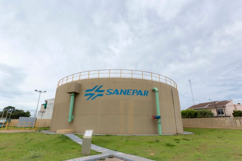 Onda de calor no Sudoeste faz Sanepar emitir alerta para o consumo consciente de água