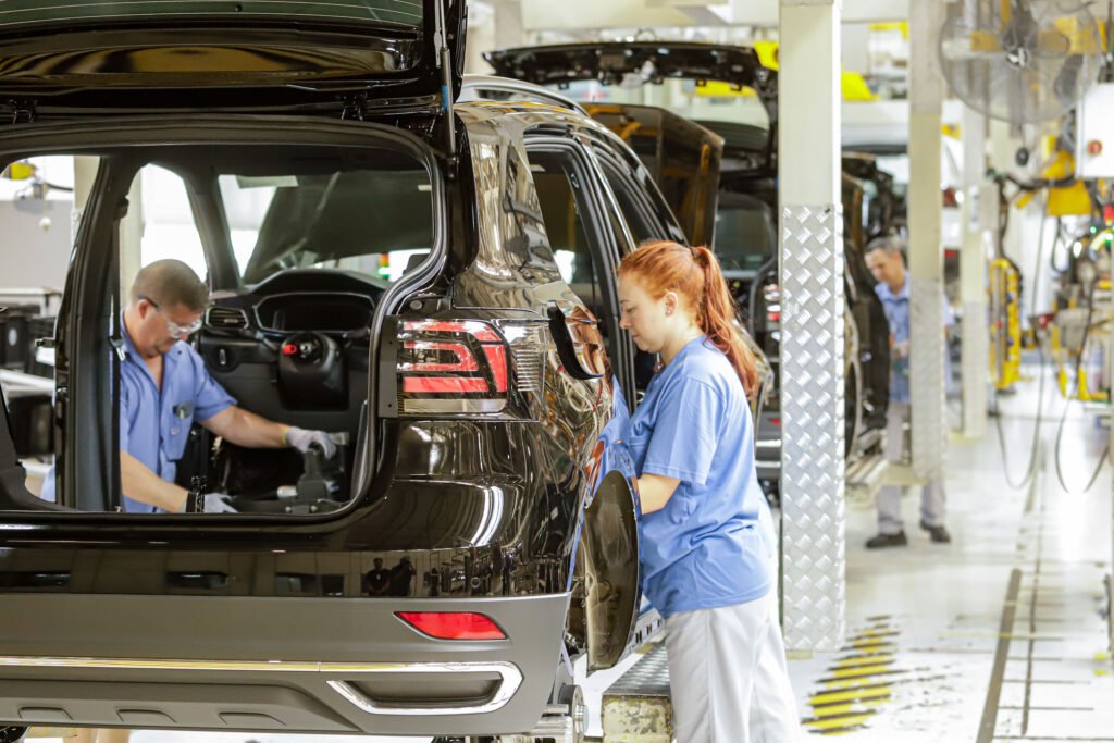 Mulheres paranaenses desbancam o eixo Rio-São Paulo e garantem o maior aumento salarial do Sul e Sudeste