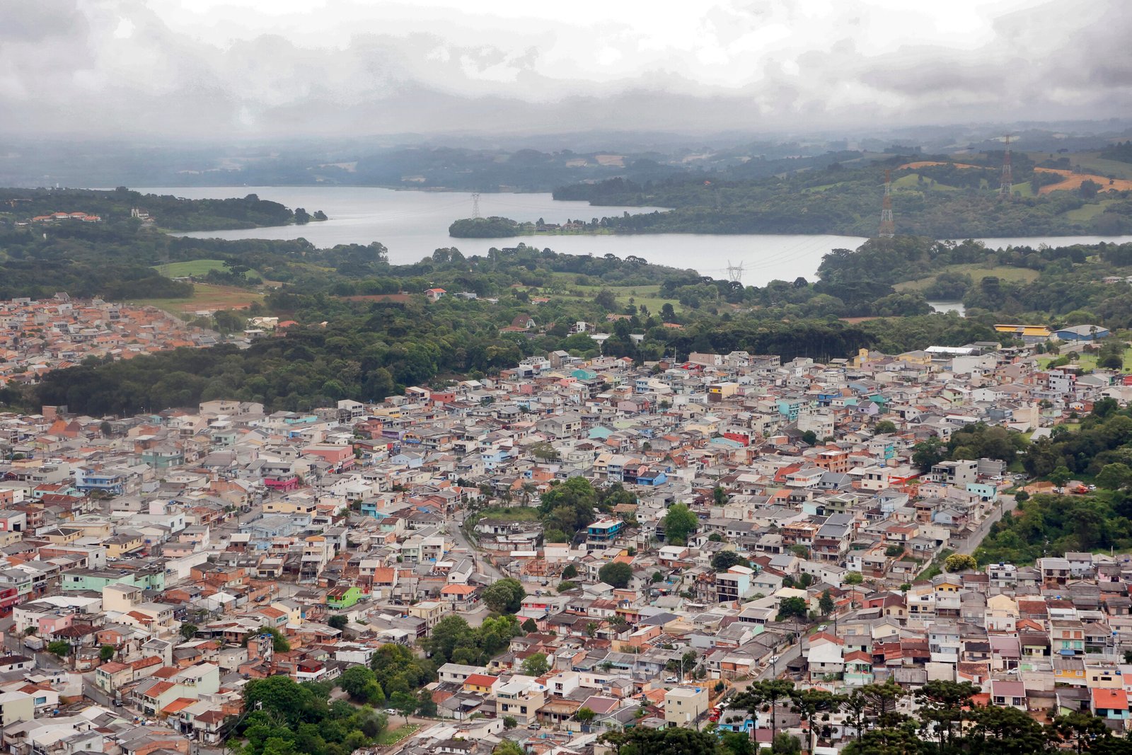 Plano prevê redução de 40% nas áreas de mananciais da RMC para destravar moradia e polos industriais