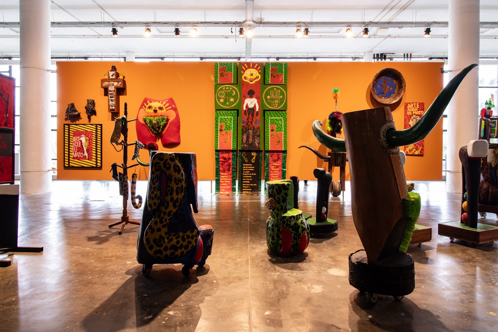 Mostra da 36ª Bienal de São Paulo chega ao MON com foco na relação humana com a terra