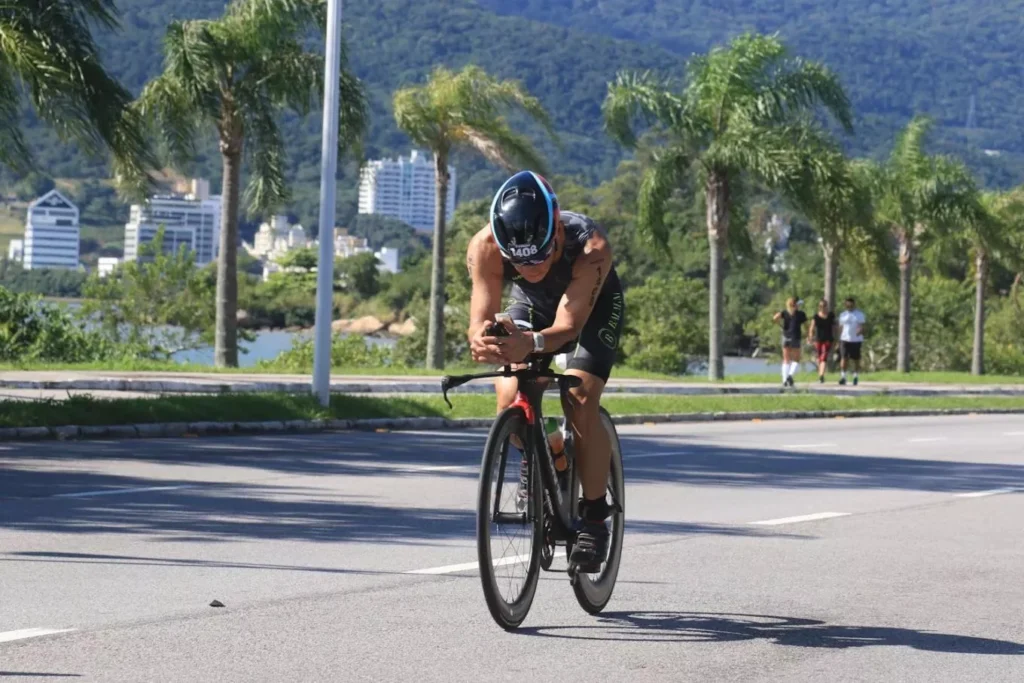 Com vagas para o mundial na França, Curitiba sedia etapa inédita do Ironman 70.3