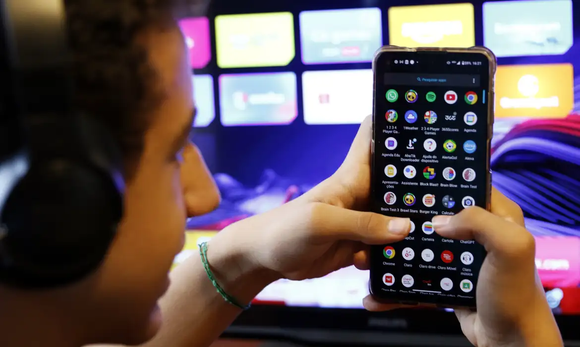 Impacto 'quase nulo': O que muda para o consumidor com o recuo do governo na taxação de eletrônicos