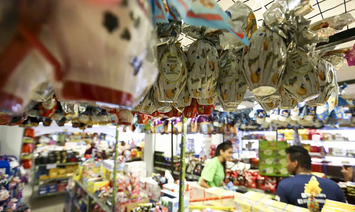 Páscoa 2026: 90% dos brasileiros comprarão chocolates apesar de preços altos, revela pesquisa