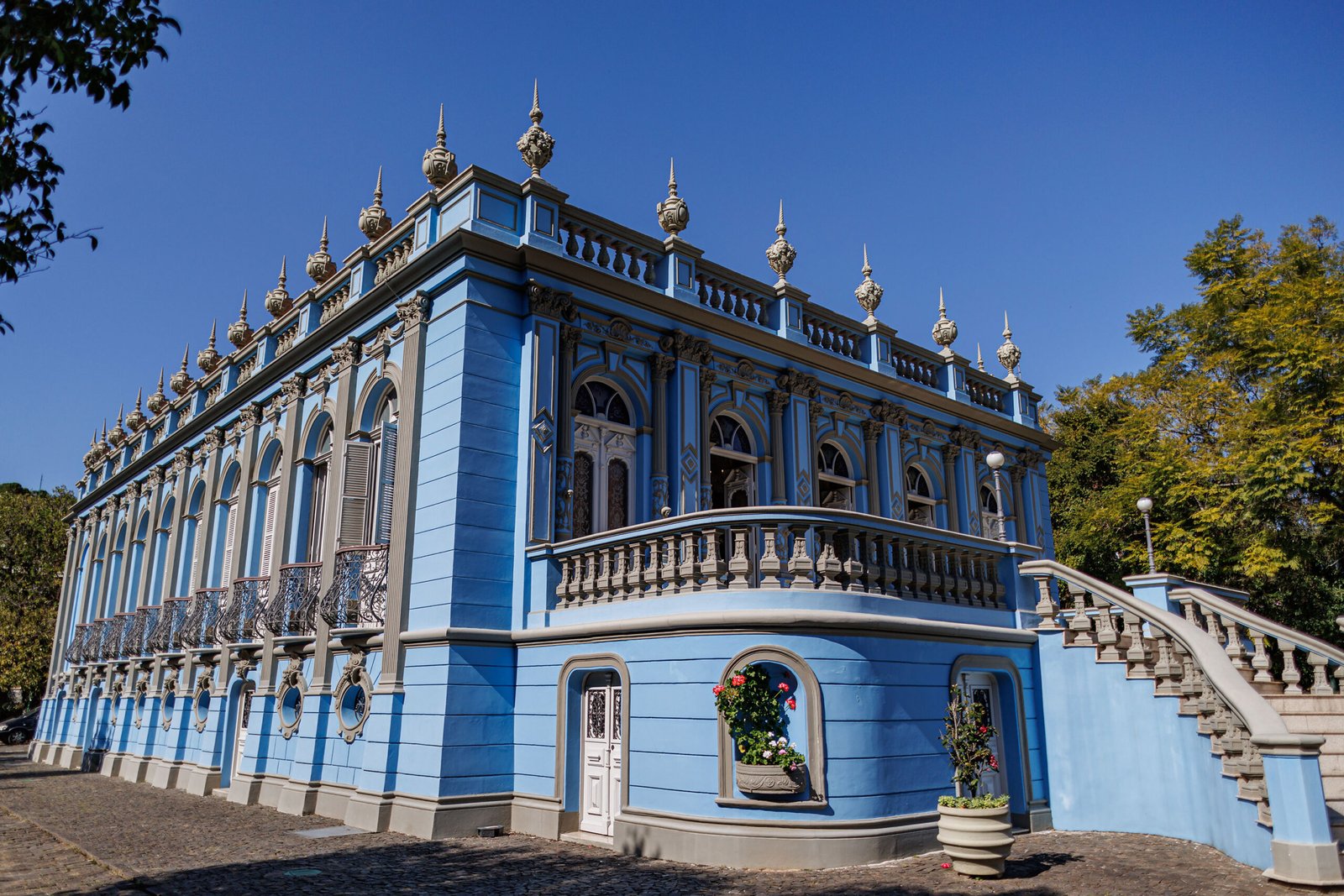 Palacete dos Leões inaugura exposição “A Casa é o Mundo” e convida público a repensar o habitar