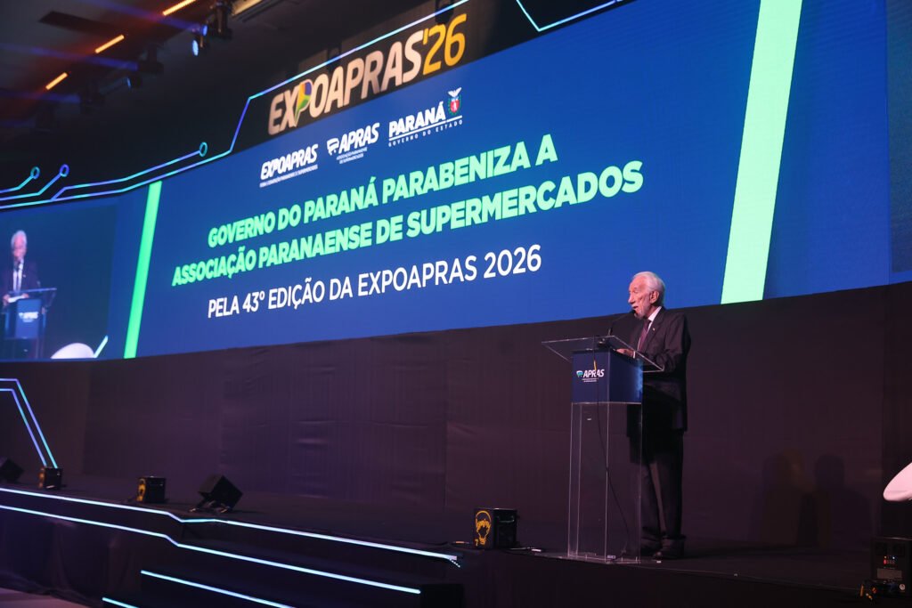 ExpoApras 2026: Governador e Vice prestigiam feira de supermercados em Pinhais