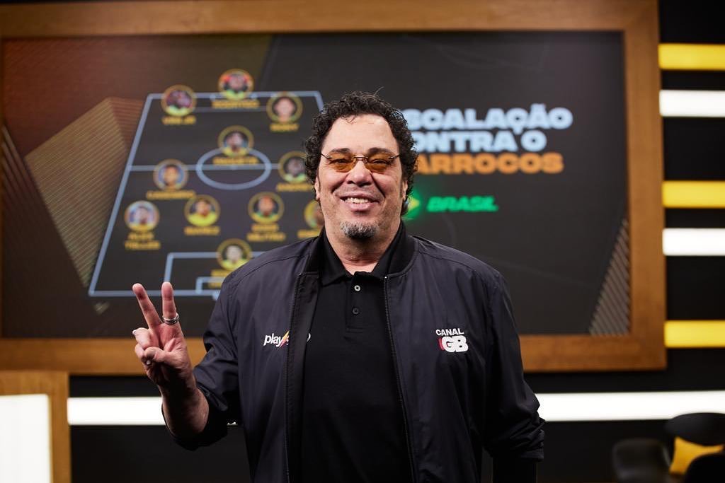 Festival de Curitiba: Casagrande refaz sua trajetória no futebol e na vida em monólogo no Guairão