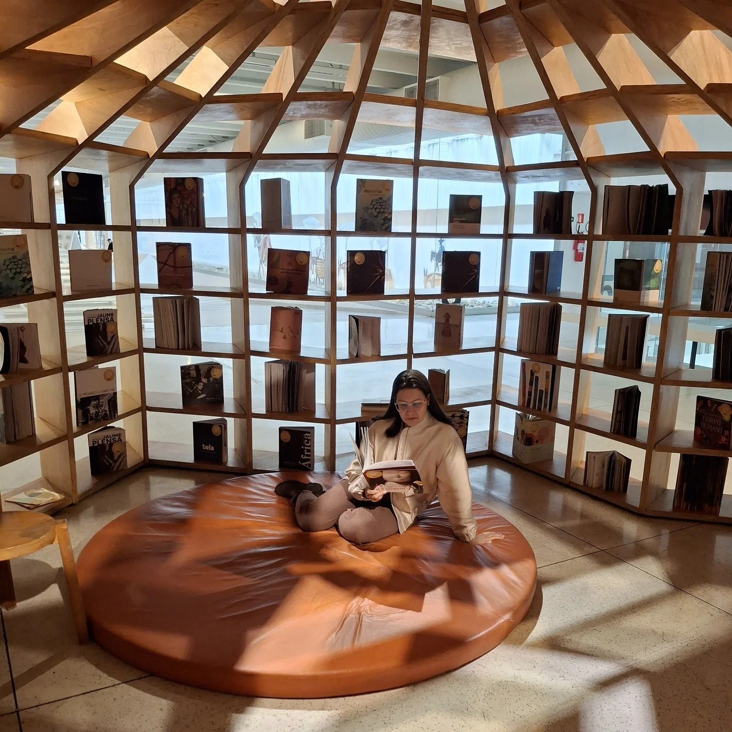 Flap 2026: saiba tudo sobre o novo evento literário de Curitiba no Museu Oscar Niemeyer