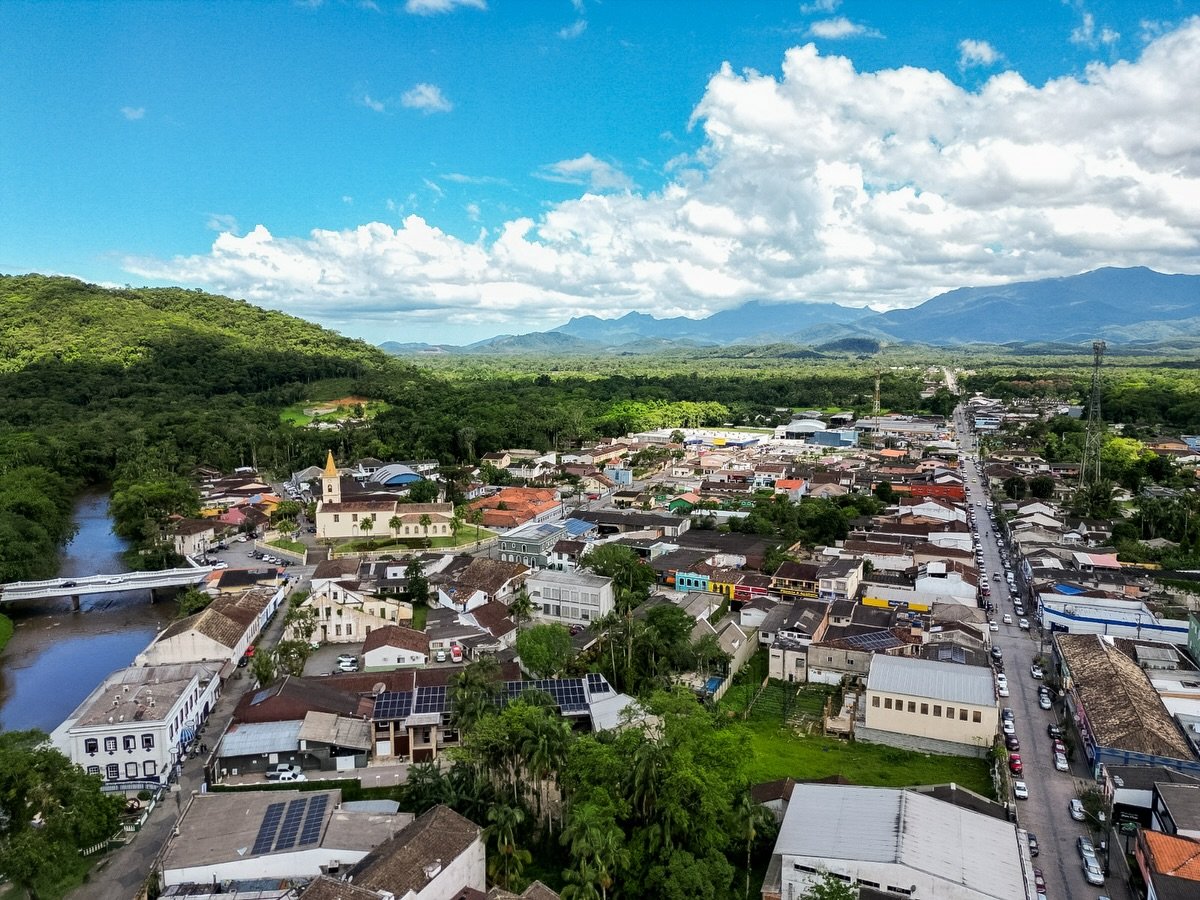 40ª Festa Feira de Morretes reúne shows nacionais, cultura caiçara e o tradicional barreado