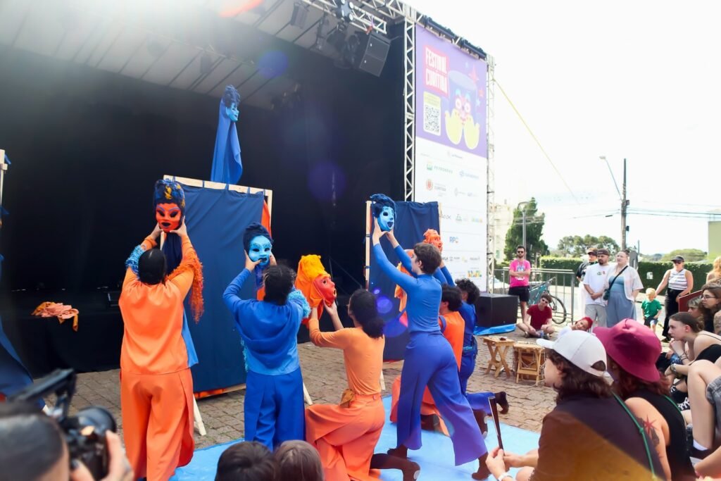 Com programação para todas as idades, Fringe oferece 25 espetáculos de graça no Centro de Curitiba