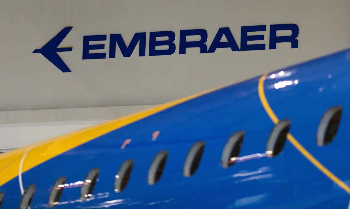 Embraer bate recorde com US$ 32,1 bilhões em carteira e pedidos saltam 22% no 1º trimestre