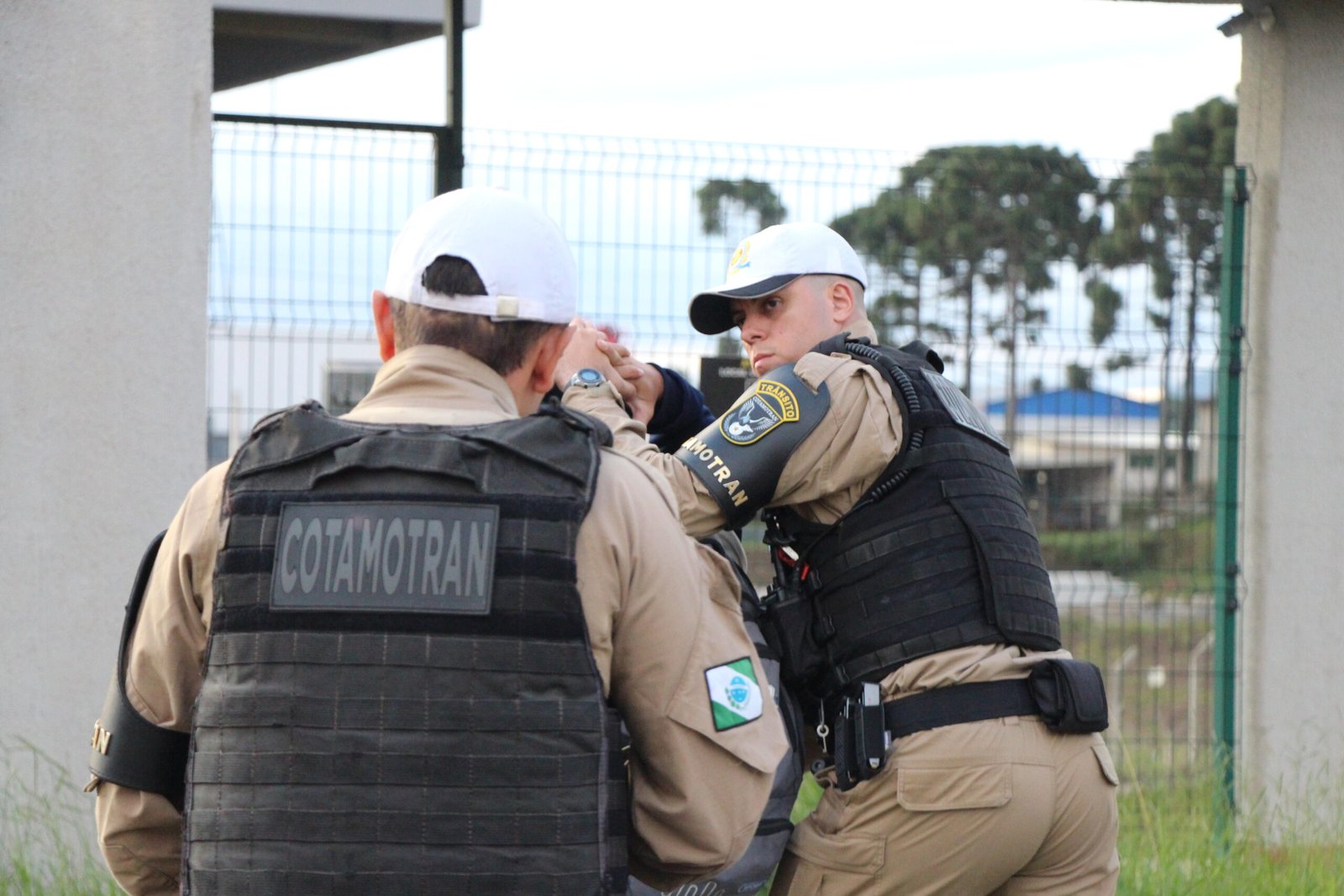 Operação da Polícia Militar no feriado de Tiradentes detém quase 200 pessoas no Paraná