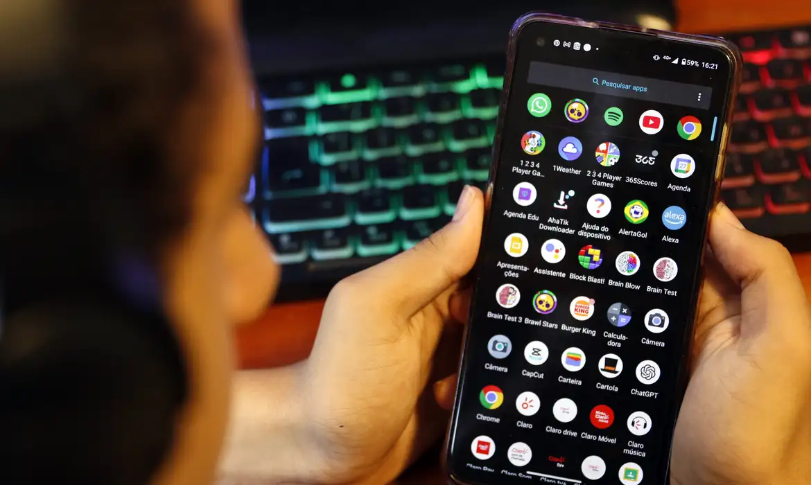 Comitê Gestor da Internet e CERT.br lançam cartilhas para proteger brasileiros contra golpes online