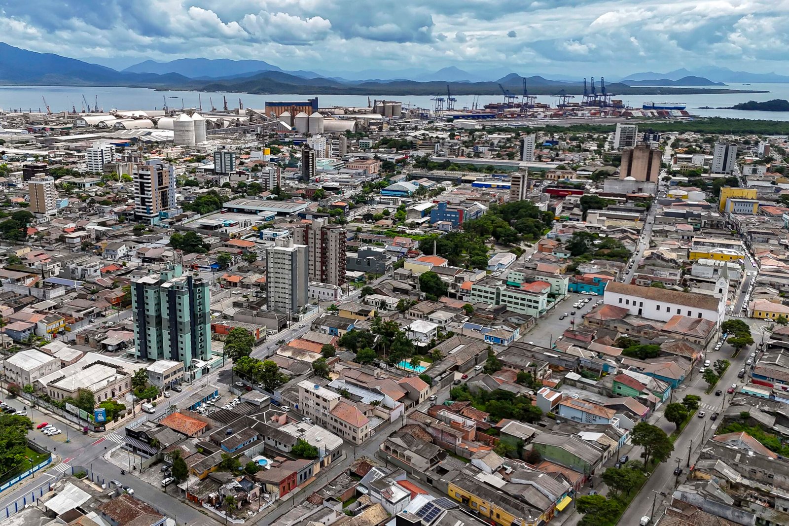 Sinal verde: IAT aprova 124 projetos e libera mais de R$ 330 milhões em investimentos no Litoral