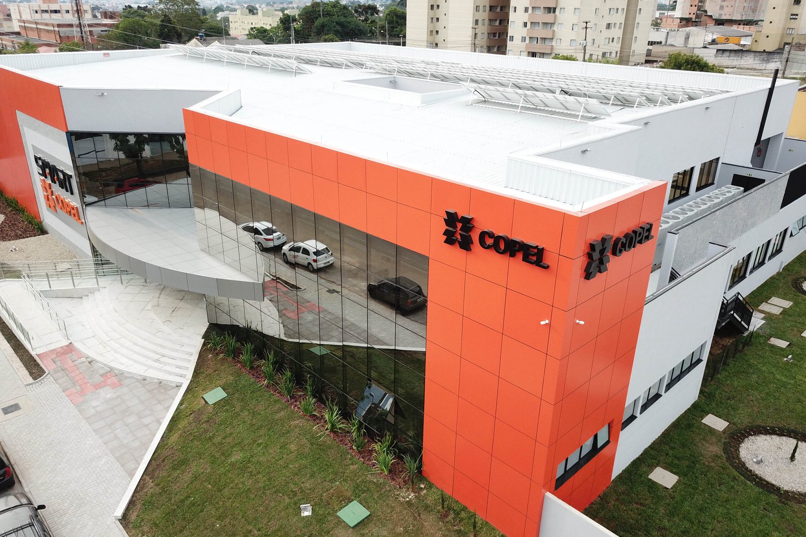 Copel atinge 5,3 milhões de clientes e registra alta no consumo de energia em 2026