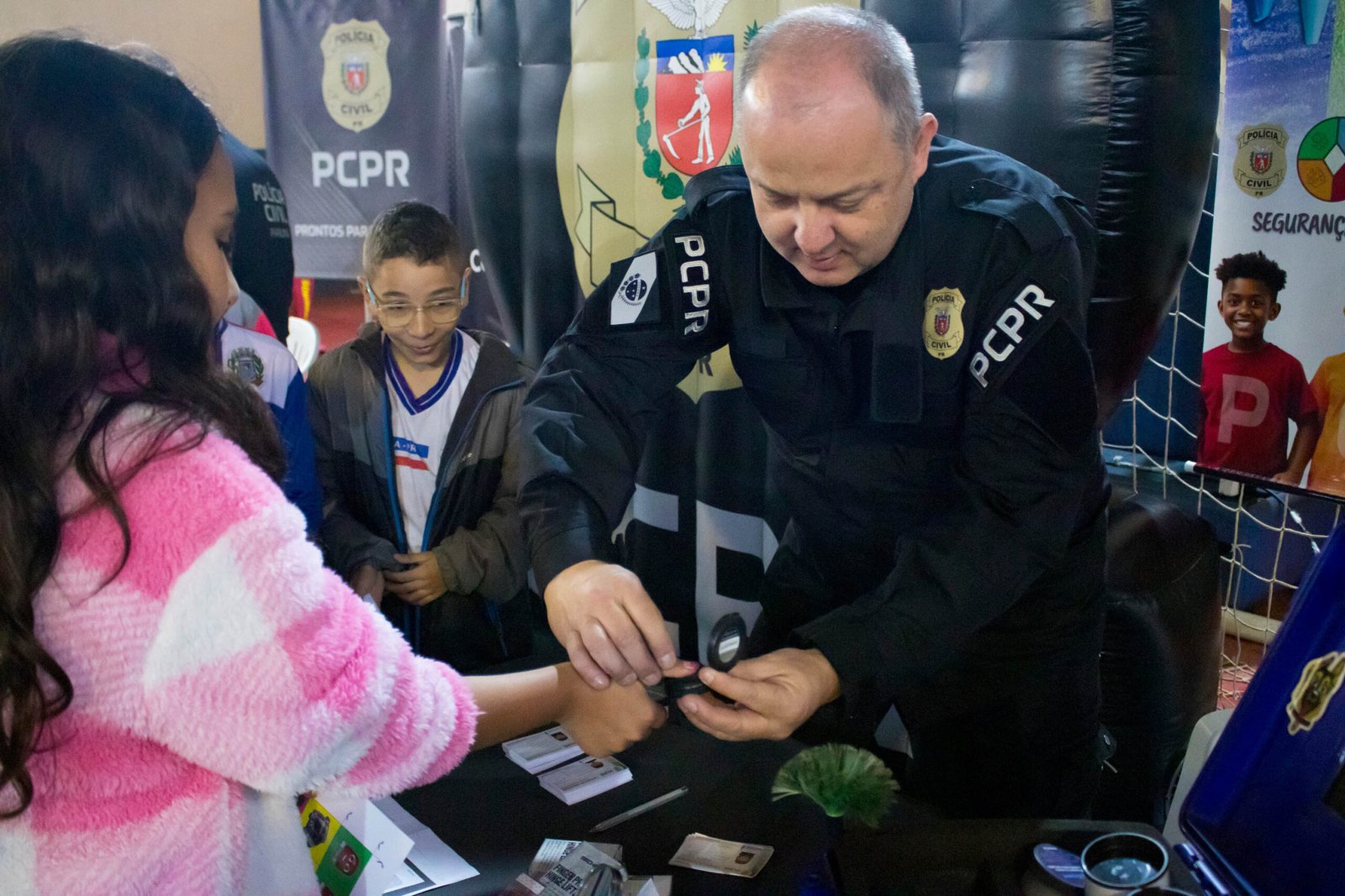 Mutirão Paraná em Ação leva emissão de RG e serviços gratuitos para Colombo nesta semana