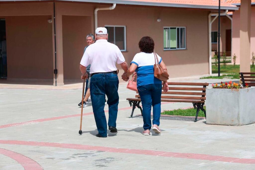 Chegada do outono acende alerta da Saúde para o aumento de doenças respiratórias no Paraná