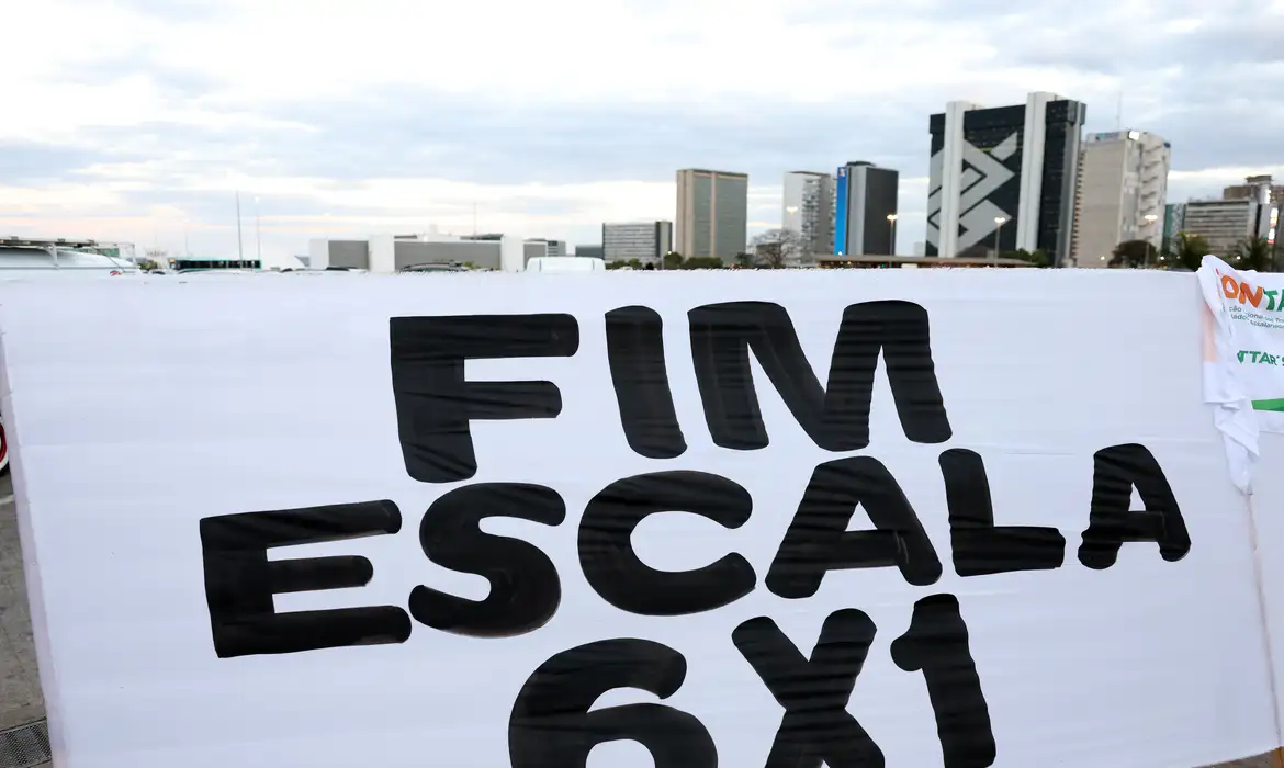 Fim do 6x1: Governo busca acordo e prevê votação decisiva na Câmara no fim de maio