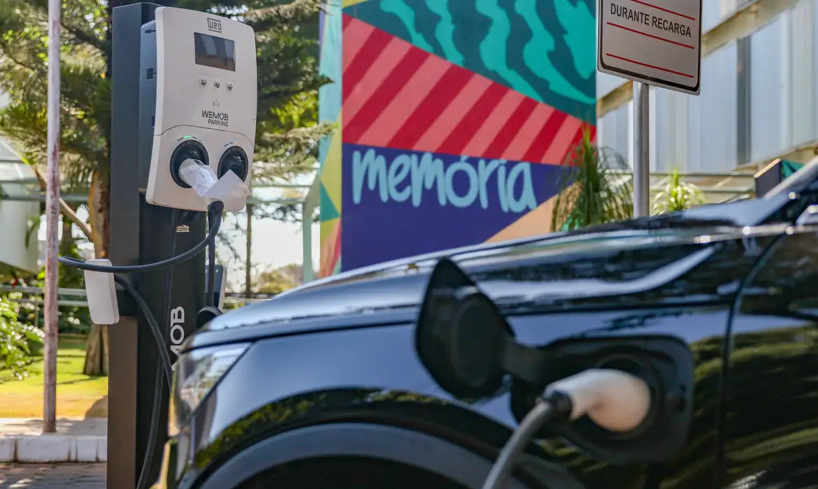 Mercado automotivo acelera: vendas de veículos no Brasil em 2026 atingem o maior patamar desde 2013