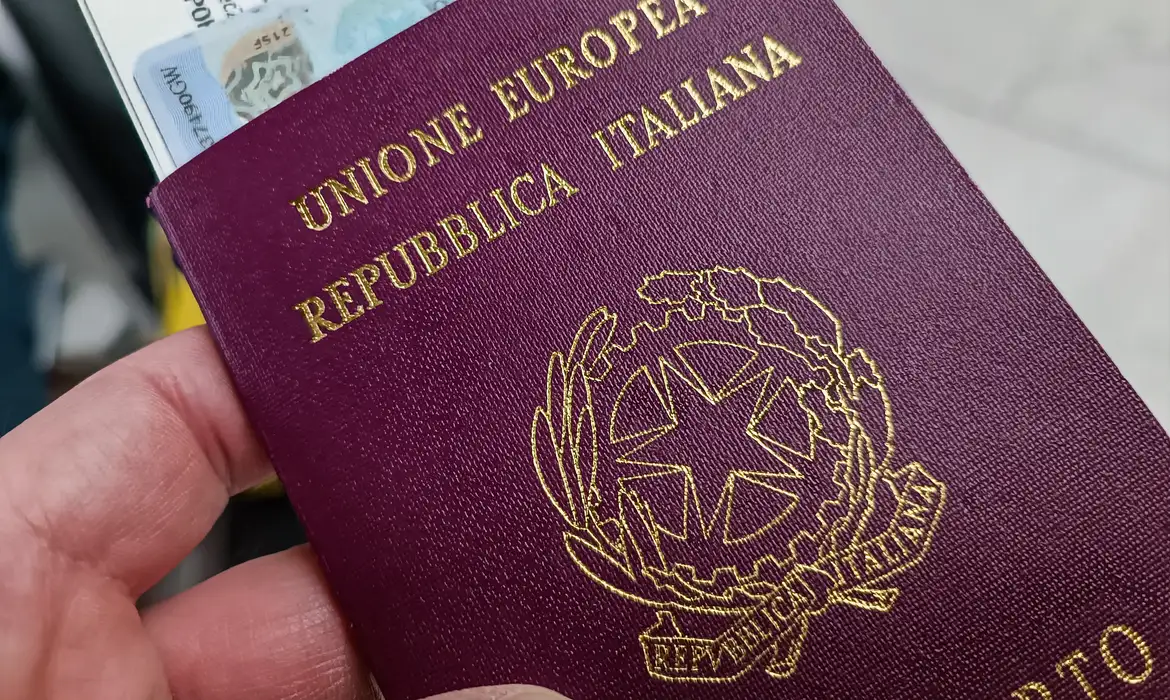Decisão da justiça italiana facilita cidadania para descendentes travados em filas consulares