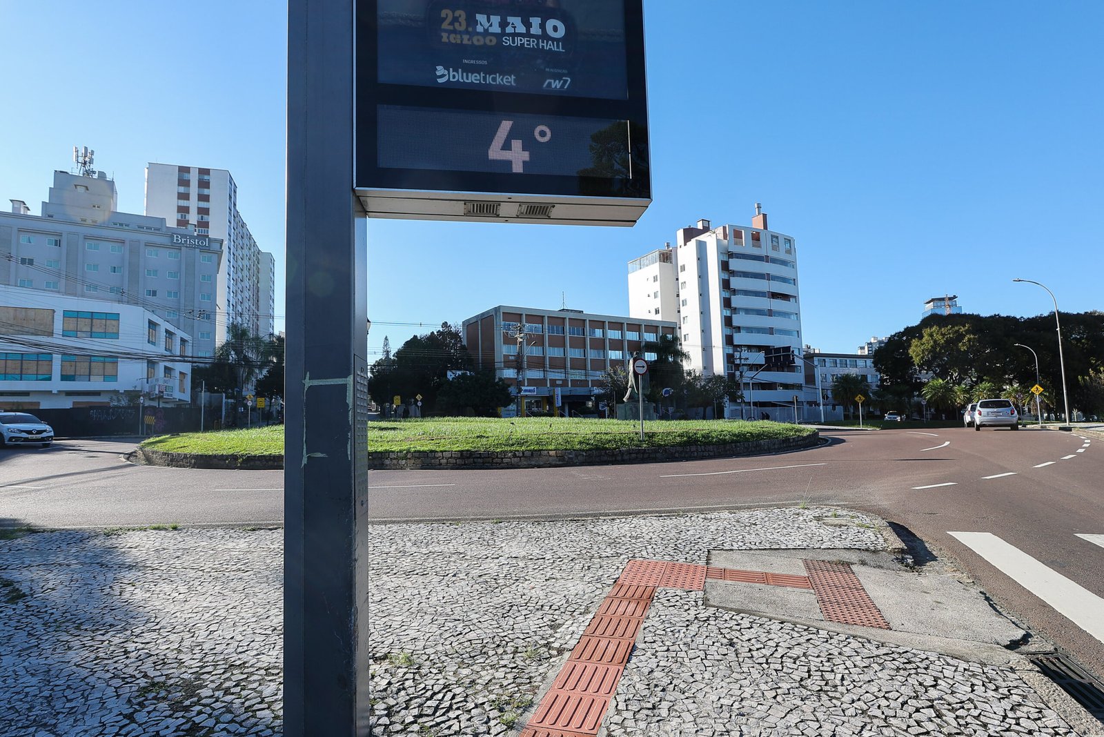Onda de frio no Paraná: chuva congelada e termômetros marcam -2,4°C nesta segunda