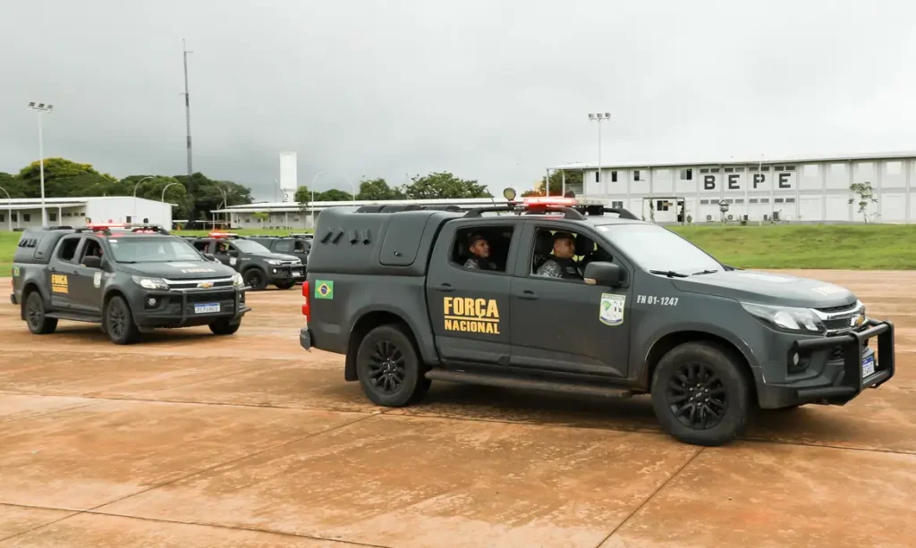 Nova lei endurece pena contra quem ataca policiais; Catanduvas deve receber presos