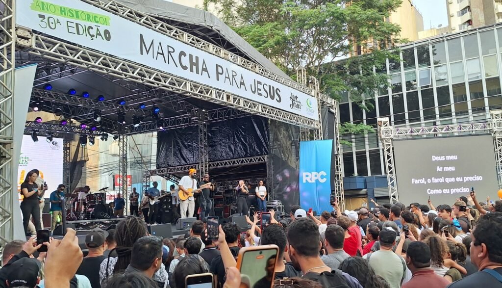 Com Ton Carfi e Sarah Farias, Marcha para Jesus 2026 espera multidão na capital paranaense