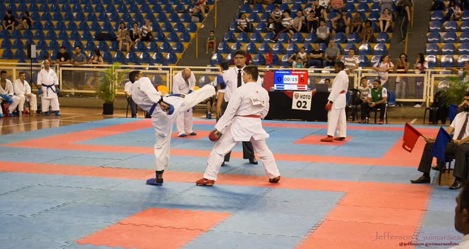 Mais de 300 atletas desembarcam em Curitiba para o Campeonato Brasileiro Sul-Sudeste de Karatê