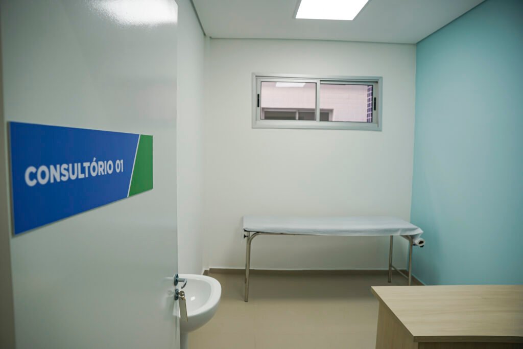 Mais leitos e cirurgias: hospitais e AMEs mudam a vida no Sul do estado
