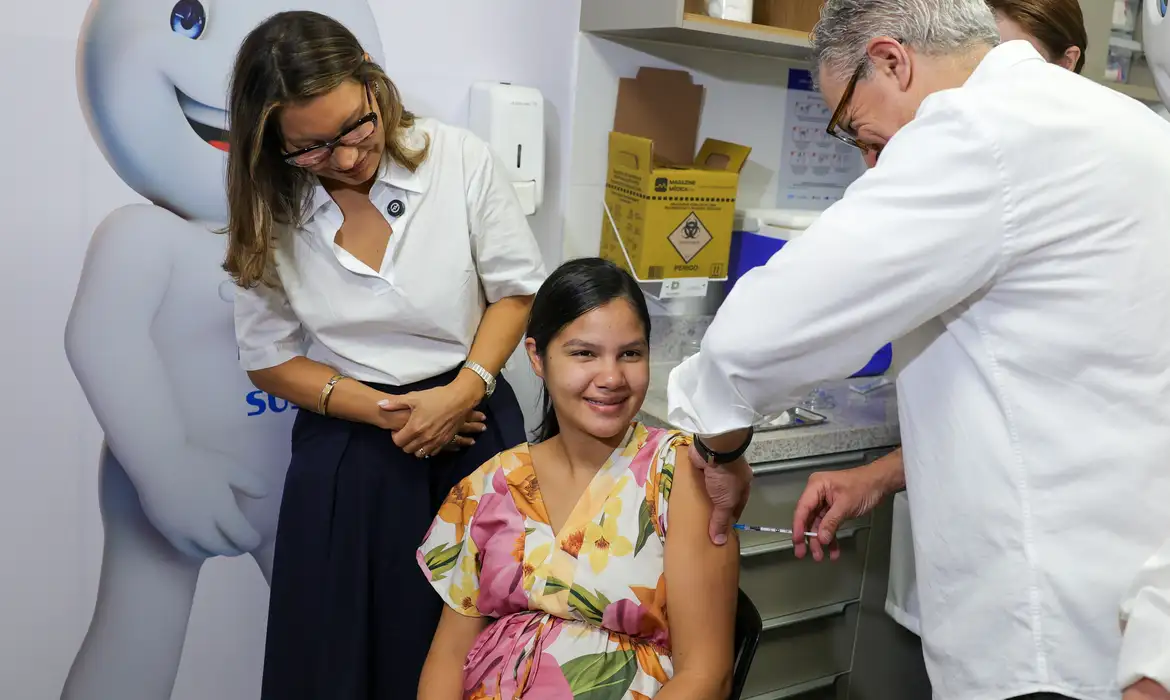 SUS atinge 1 milhão de vacinas aplicadas em gestantes contra bronquiolite