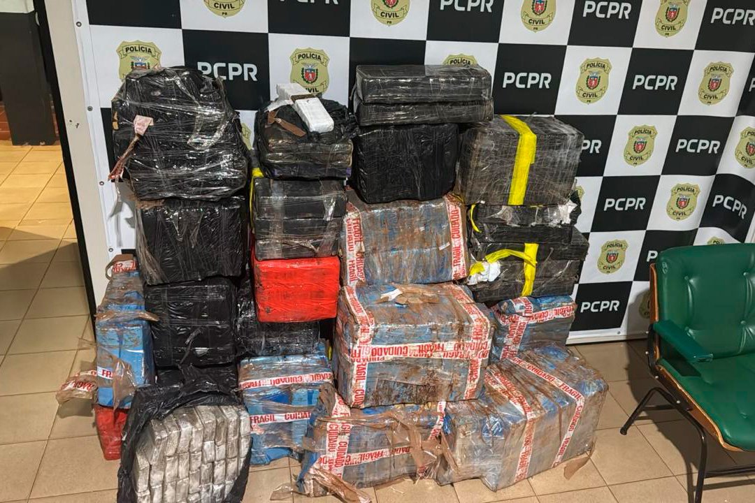 Apreensão em Medianeira: carreta do Paraguai levava mais de 700 kg de maconha