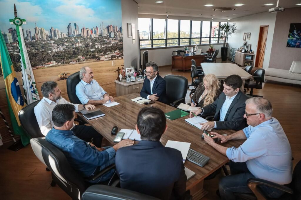 Cascavel e BRDE fecham parceria para atrair investimentos e melhorar serviços públicos
