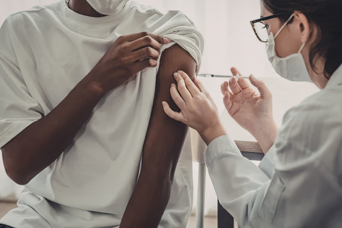 Reino Unido recruta voluntários para testar nova vacina contra o ebola