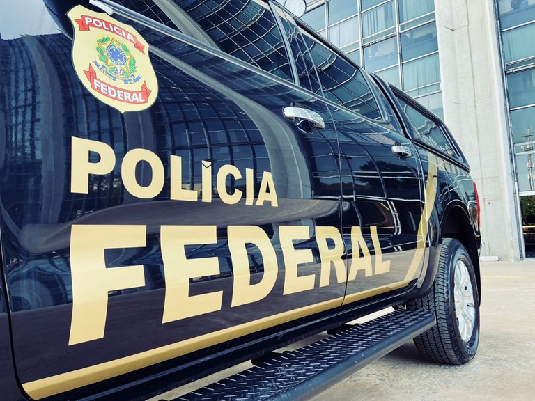 PF e PMPR interceptam meia tonelada de drogas na fronteira do estado