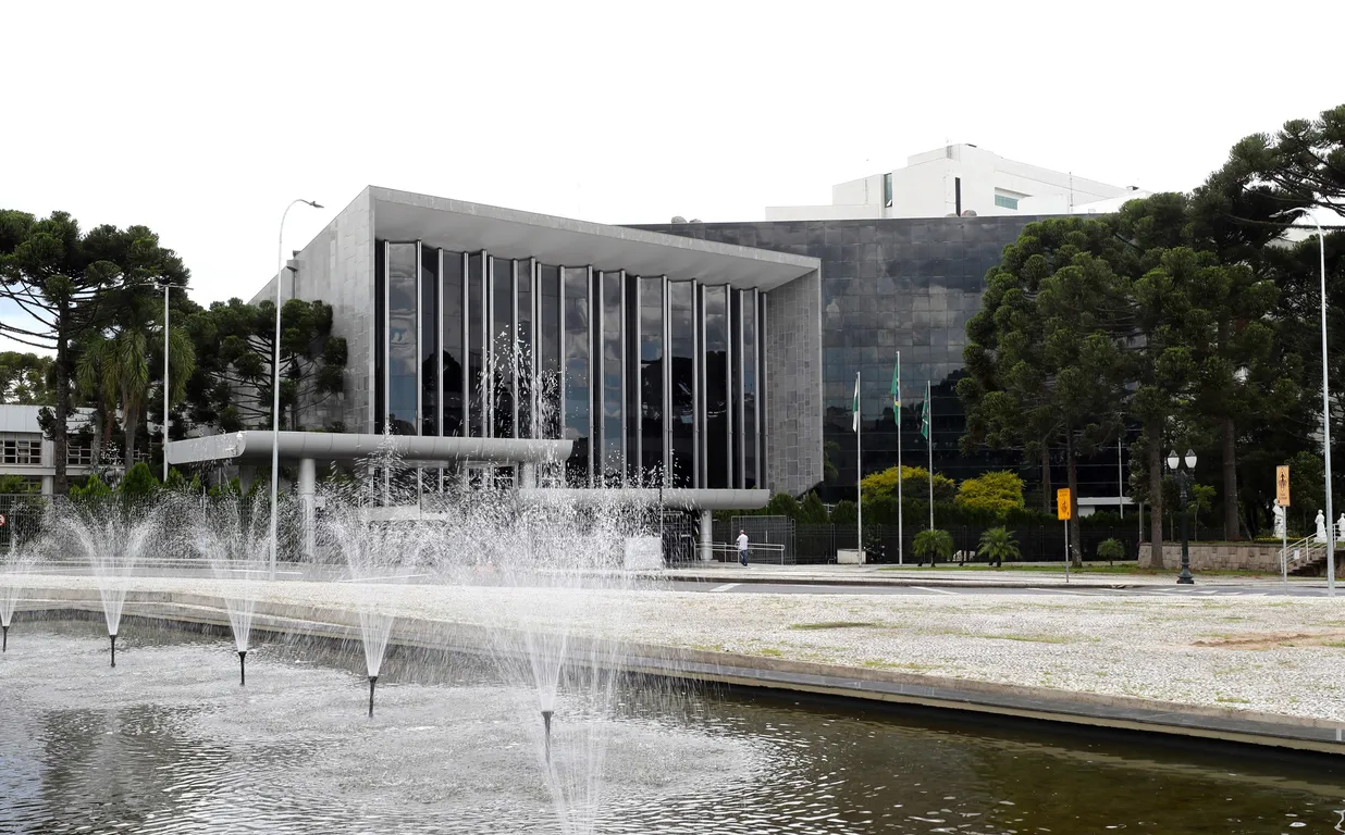 Reajuste de servidores e Código Animal dominam pauta da Assembleia