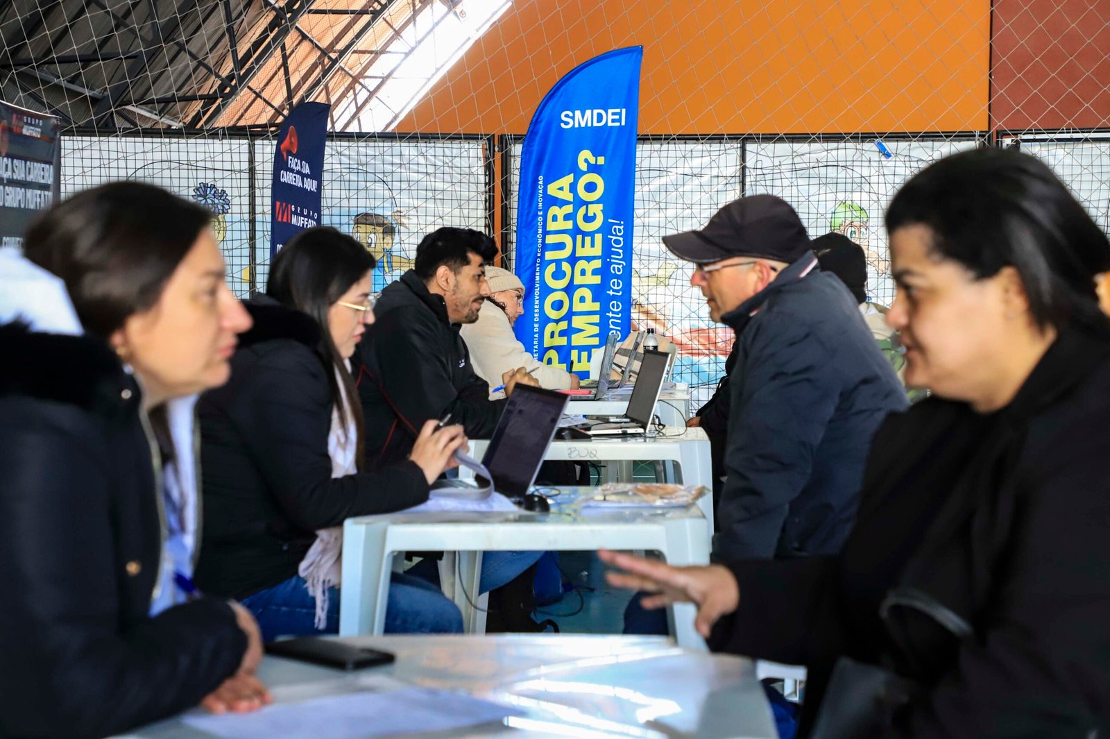 Curitiba bate recorde de vagas formais e vira a 5ª capital que mais emprega no Brasil