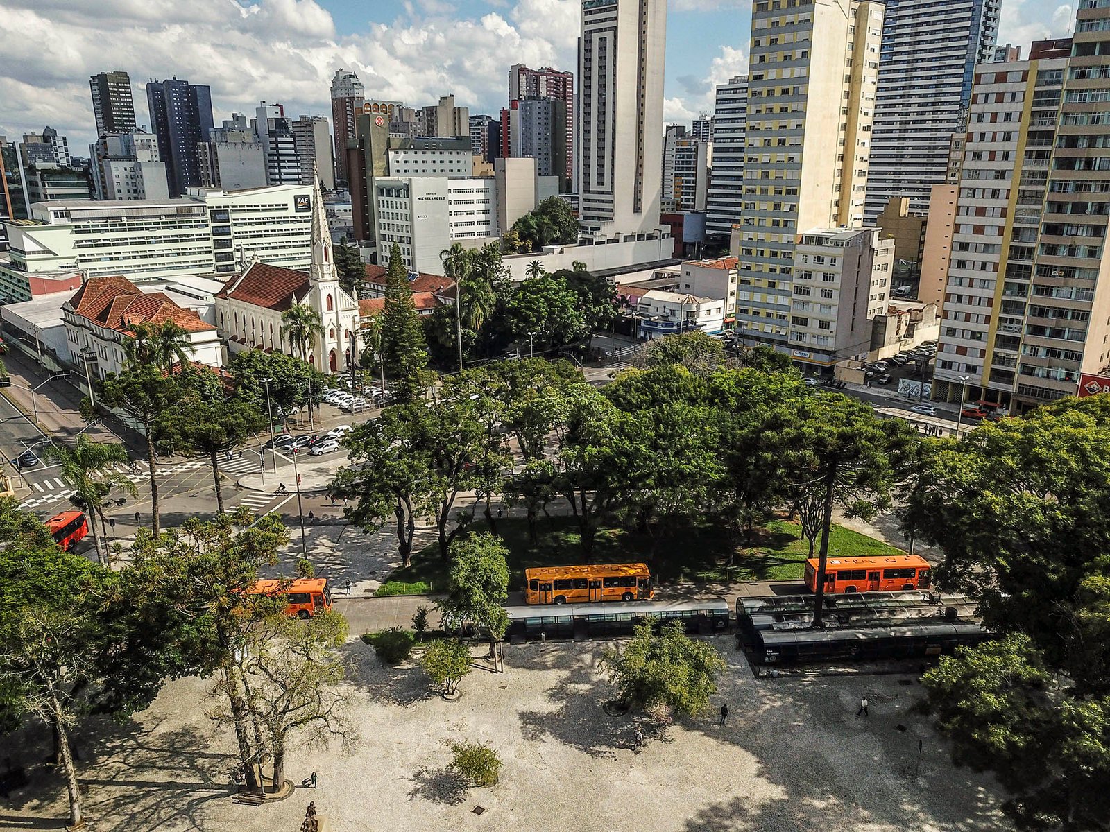 Curitiba conquista 4º lugar em ranking nacional de competitividade