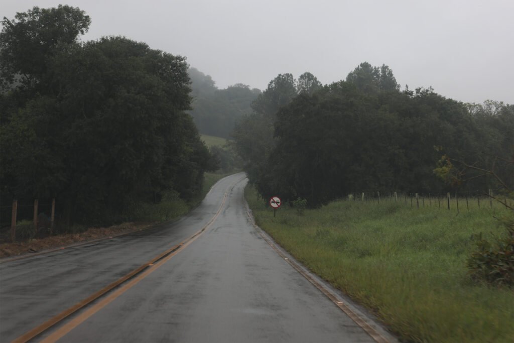 Avanço do ar polar faz temperaturas despencarem em todo o Paraná