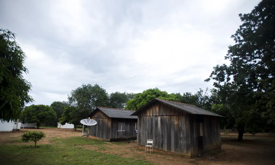 Comunidades indígenas ficam sem água potável no oeste paranaense após saída de força de segurança