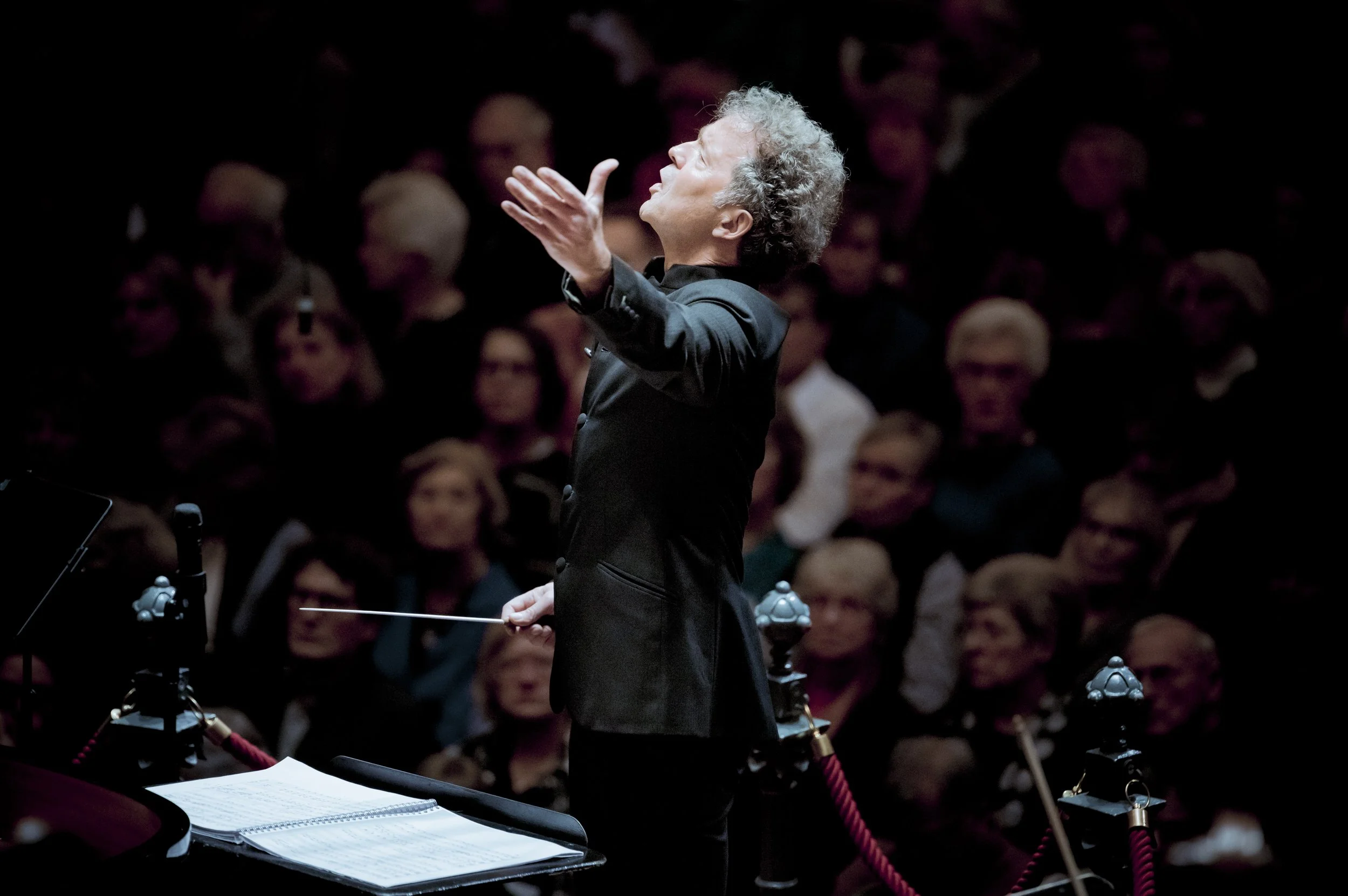 Orquestra Sinfônica do Paraná recebe maestro holandês no Teatro Guaíra