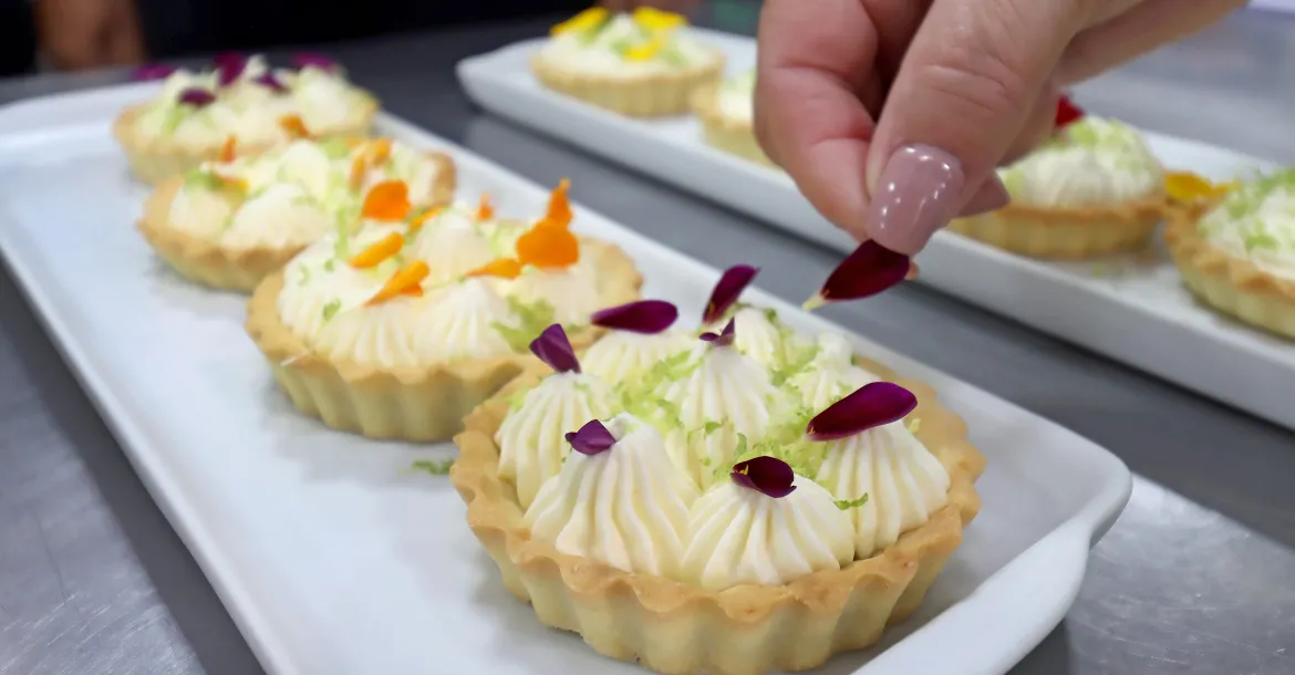 Senac abre vagas gratuitas de confeitaria para moradoras de Londrina