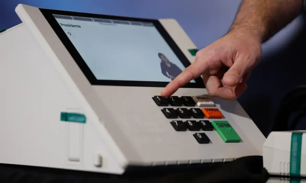 Segurança nas eleições de 2026: o caminho da biometria e a lacração das urnas