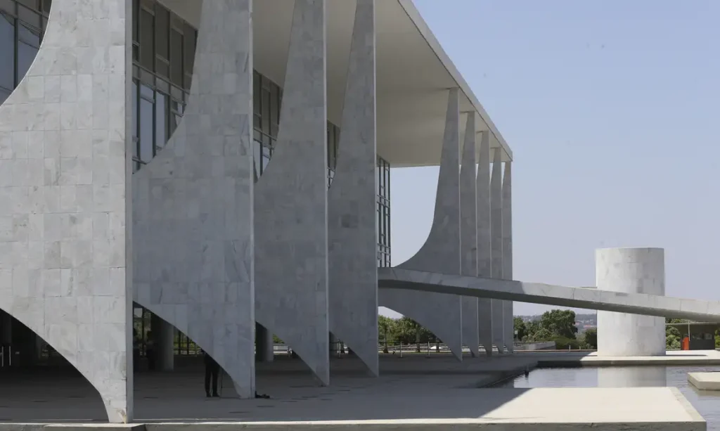 Eleições 2026: quem domina a TV e o impacto da escolha presidencial
