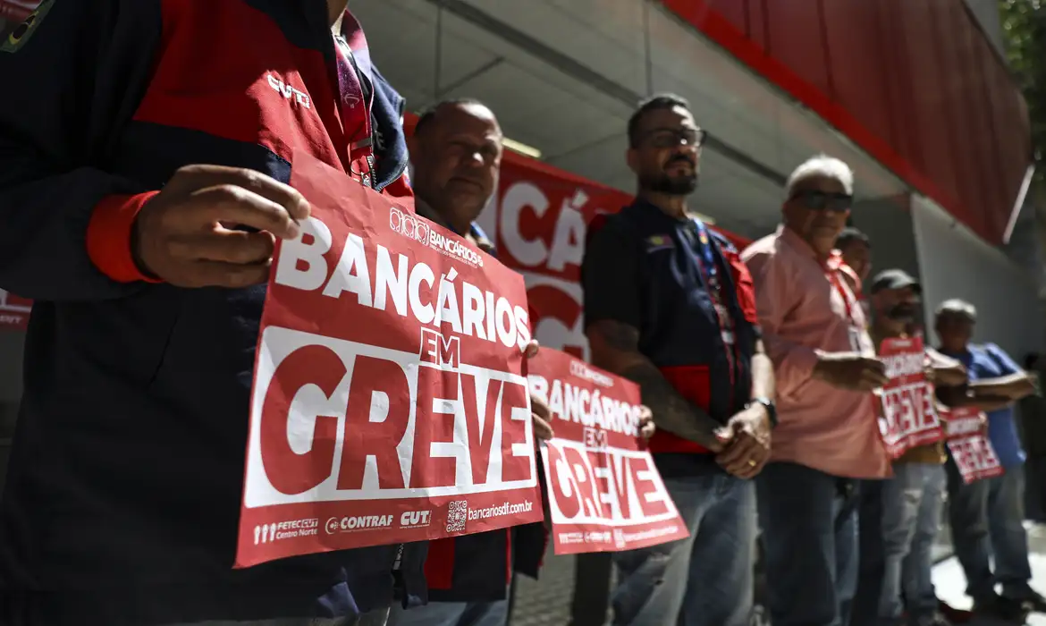 Greve nacional paralisa agências bancárias hoje