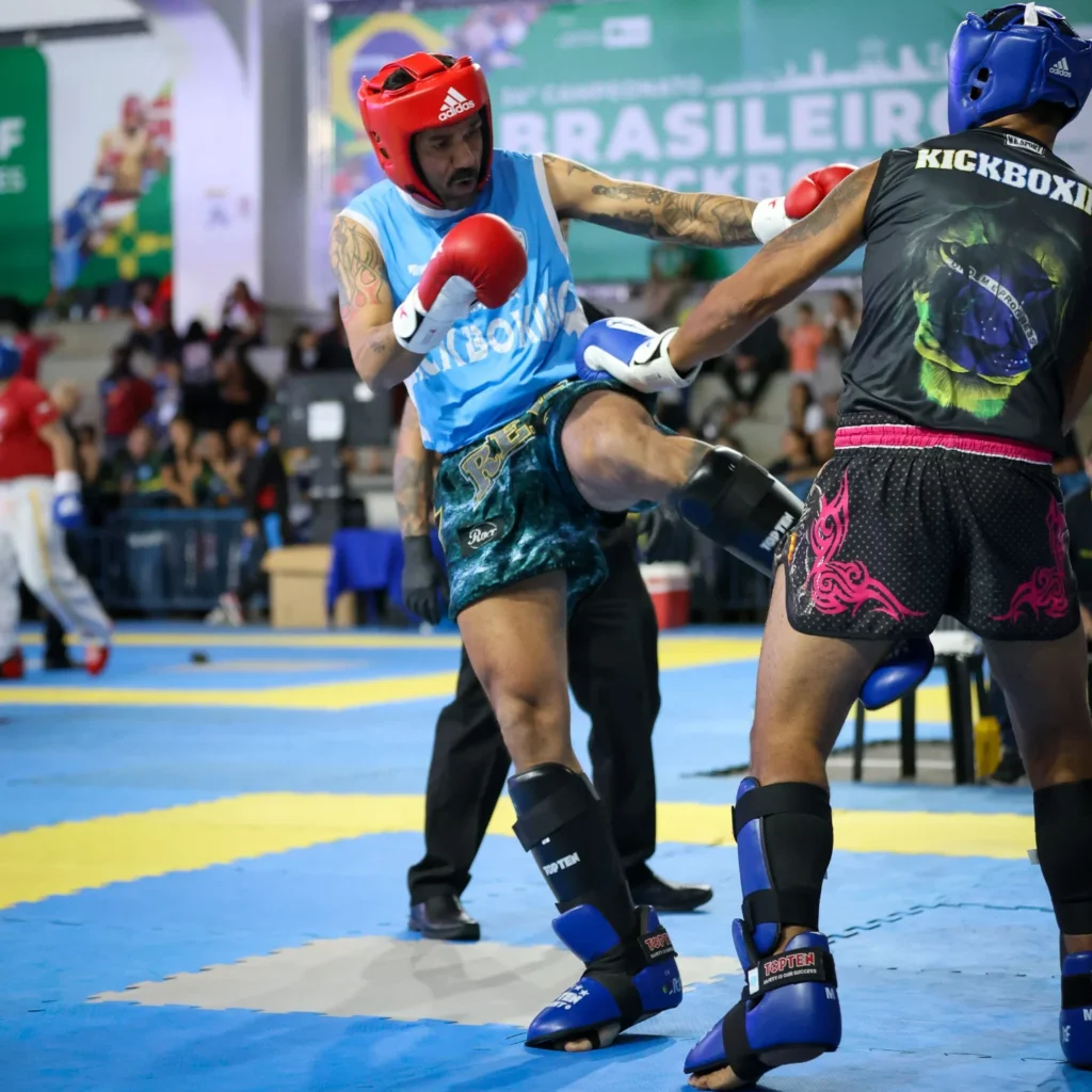 Kickboxing: atleta paranaense enfrenta estadunidense rumo ao título nas Américas