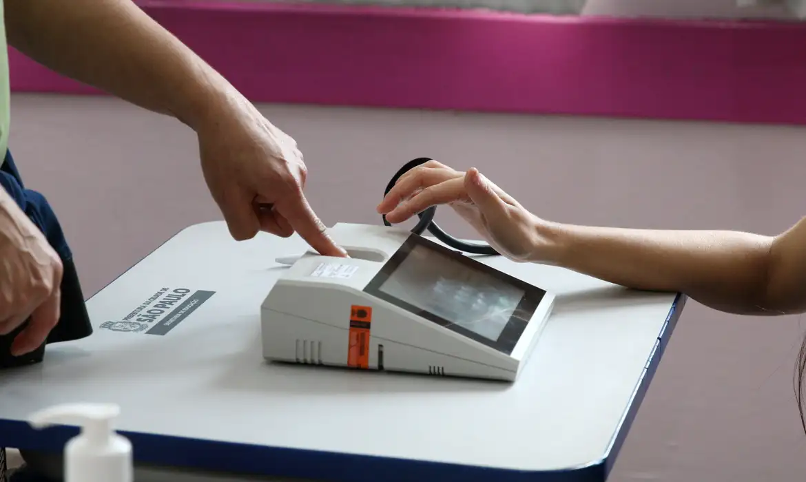 Segurança nas eleições de 2026: o caminho da biometria e a lacração das urnas