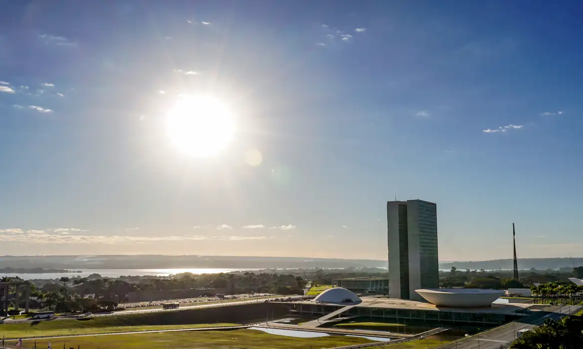 Senado e Câmara definem futuro do comércio e e-commerce nesta semana